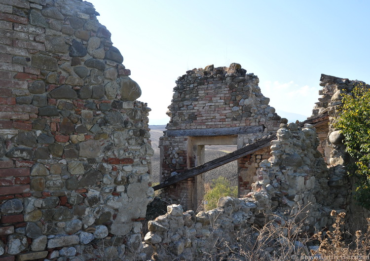 Ruderi in terra di Siena